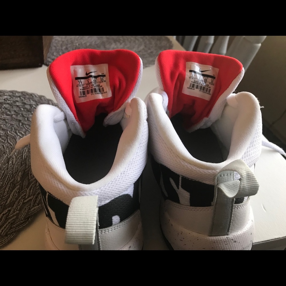 Nike shoes
